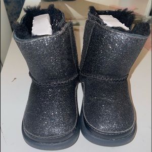 I keelan glitter 1096313INF Black size 4/5 for toddler aged 1/2